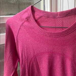 Lululemon pink swiftly